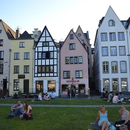 Haus Enteresan Aparthotel Cologne Exterior photo